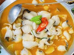 思茅酸汤鱼片-老滇山寨•云南特色菜•地方菜•民族风情歌舞表演(金碧店)