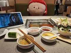 -海底捞火锅(新松江路生日主题店)