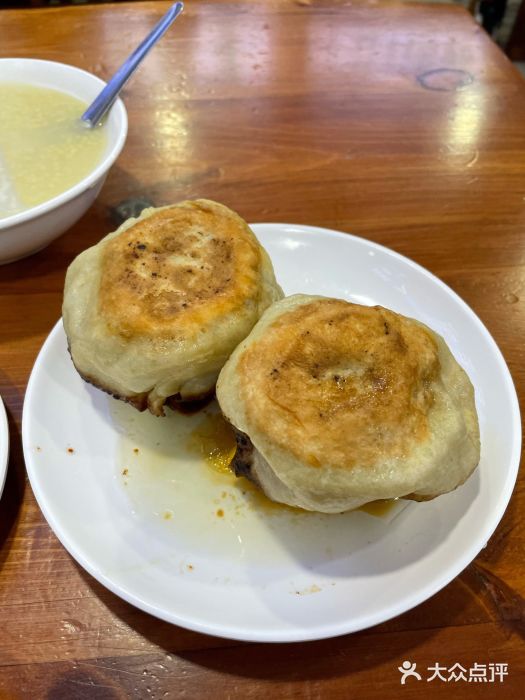 宝瑞门钉肉饼店门钉肉饼图片