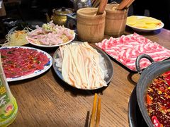 -萍姐火锅·公路夜市(武汉首店)