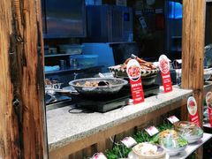 -野山舂·贵州现舂酸汤火锅(鸿通城店)