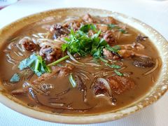 小鸡炖蘑菇-东北一家人(友谊街店)