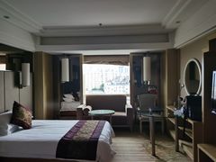 -南京双门楼宾馆(盐仓桥地铁站阅江楼店)