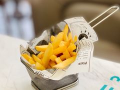 -FUTURE LOUNGE(太古里店)