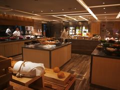 自助取餐区-北京王府井希尔顿酒店·万斯阁西餐厅