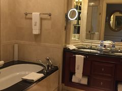 -广州富力丽思卡尔顿酒店