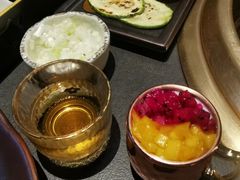-铭牛烧肉·和牛海鲜自助(高新月牙湖店)