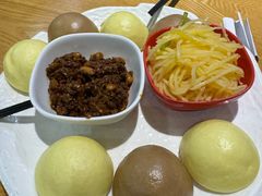-三好食堂(煎饺·馄饨·肉饼米线·盛世广场店)