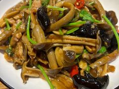 鹿茸菌小炒-私家峰味特色苍蝇小馆(马弄店)