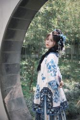 -一揽芳华汉服旗袍体验馆(拙政园店)