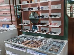 -GOOMI久米眼镜·蔡司·依视路·明月官方授权店(龙德紫金店)