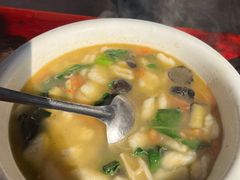 网红米筛爬-芦茨金富饭庄·25年老字号·专做稻草鸡