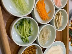 贵州丝娃娃-贵州大厦贵州厅(樱花园西街店)