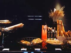 -Salon de The de Joel Robuchon(外滩18号店)