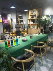-MOVAN  HAIR莫凡匠人发型屋