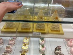 -好利来(上海长宁龙之梦店)