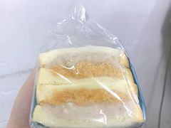 -沁屋面包店(人民东路店)
