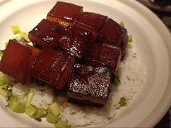 红烧肉焖饭-新白鹿餐厅(松江开元地中海店)