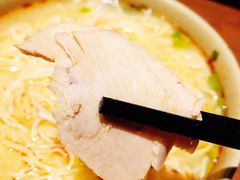 -亮亮面馆(经六路店)