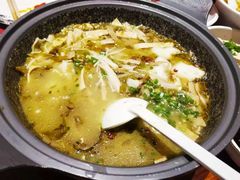 -渝是乎酸菜鱼(龙旗购物中心店)