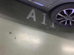 场地-百联中环购物广场-停车场