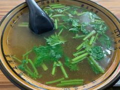 牛肉汤-锅贴大王南翔小笼(临沂二村店)