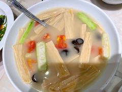 浓汤煮鲜腐竹-汤城小厨•粤菜•靓汤(西直门凯德MALL店)