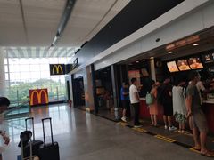 -麦当劳(深圳北站高铁店)
