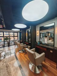 -Z.X HAIR SALON张新美业