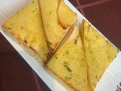 香蒜面包-尊品牛排(绳金塔店)