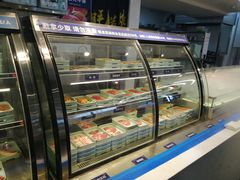 面包甜点陈列柜-蚝英雄鲜蚝自助专门店(长楹天街直营店)
