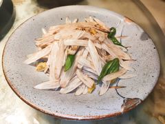 尖尖素藕-佬麻雀·新湘菜(珠海金发购物中心店)
