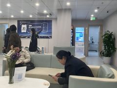 -上海大学附属上海和平眼科医院