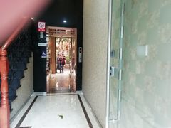 门面-老人和饭店(打浦路店)