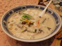 极品鱼头皇-山外山菜馆(玉泉路店)
