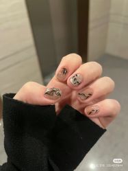 -情同手足美甲美睫