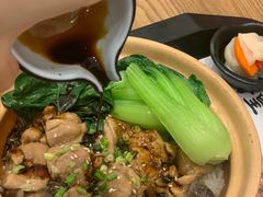 -煲仔皇腊味煲仔饭(经四万达店)