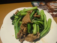 牛肉炒芥兰-老坑记·香港经典粤菜馆
