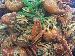 -虾弄弄海派小龙虾·牛羊蝎子火锅