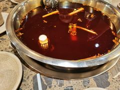 全红味锅底-肖肖酸萝卜鱼火锅(总店)