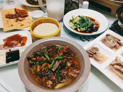 -香山湖家家宴(中山陵店)