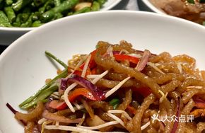 Lan County Braised Pork Stir-Fried with Heihe Noodles