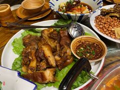 -亮欢寨酸汤鱼(沙冲路店)