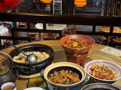 -帅巴人舅母子腊蹄民俗村