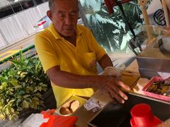 -詹爷爷乌节路街头冰淇淋