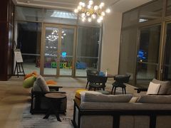 -三亚湾海居铂尔曼度假酒店