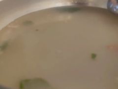 -老石黑山羊毛驴肉火锅(金凯广场店)