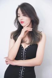 -FRIDAY星期五专业美发沙龙