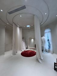 -LaMousse婚纱买手店