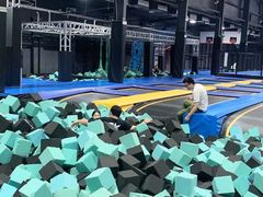 -Bounce Factory 反弹工厂蹦床公园(佛山店)
